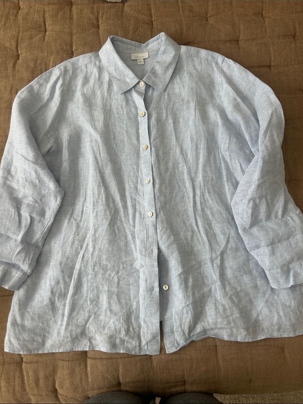 J. Jill Women’s Light Blue Linen Button-Down Shirt